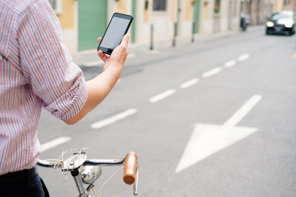 Distracted Driving that Cause Bicycle Accidents